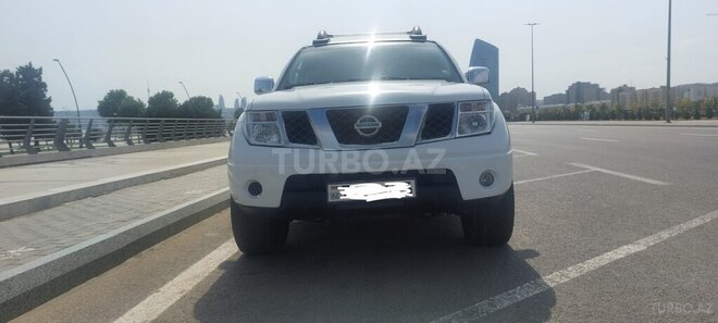 Nissan Navara 2013, 151,000 km - 2.5 l - Bakı