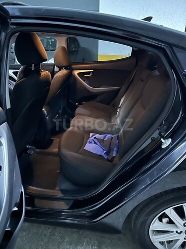 Hyundai Elantra 2015, 120,000 km - 1.8 l - Bakı