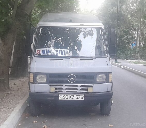 Mercedes  1994, 250,000 km - 2.9 l - Mingəçevir