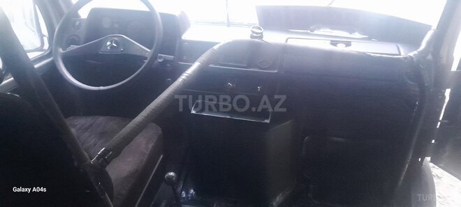 Mercedes  1994, 250,000 km - 2.9 l - Mingəçevir