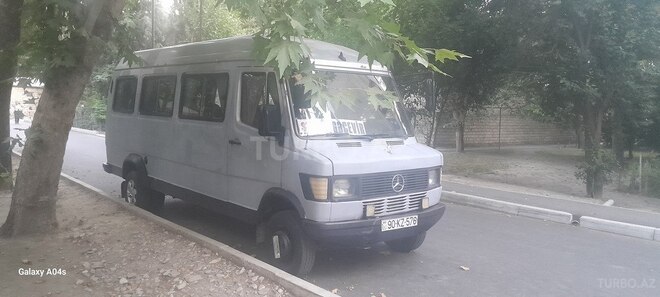 Mercedes  1994, 250,000 km - 2.9 l - Mingəçevir