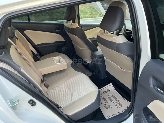 Toyota Prius 2018, 71,000 km - 1.8 l - Bakı