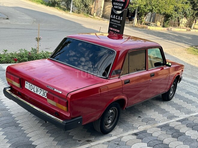 LADA (VAZ) 2107 2003, 250,000 km - 1.6 l - Salyan