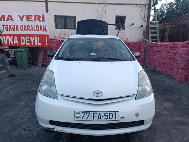 Toyota Prius 2009, 300,000 km - 1.5 л - Bakı