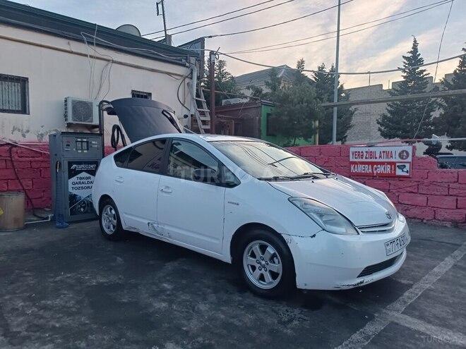 Toyota Prius 2009, 300,000 km - 1.5 л - Bakı