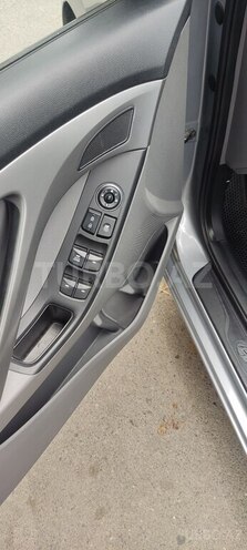 Hyundai Elantra 2015, 107,550 km - 1.8 l - Bakı