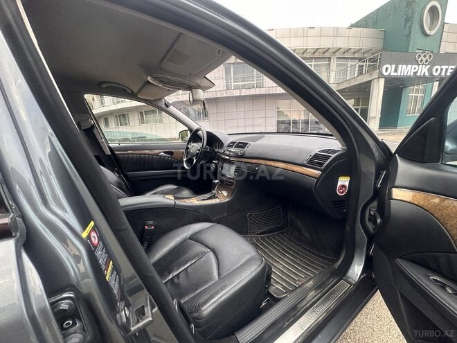 Mercedes E 220 d 2006, 284,556 km - 2.2 l - Bakı