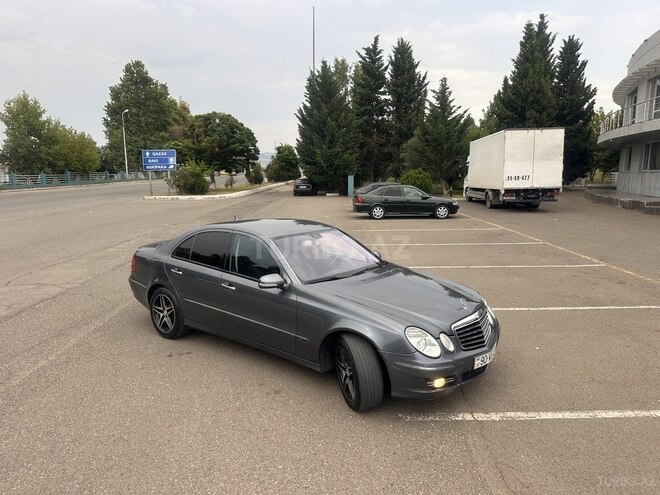 Mercedes E 220 d 2006, 284,556 km - 2.2 l - Bakı
