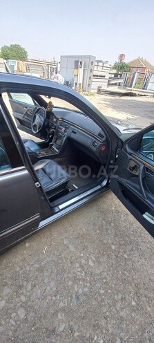 Mercedes E 320 1999, 395,000 km - 3.2 l - Bakı