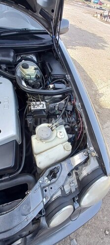 Mercedes E 320 1999, 395,000 km - 3.2 l - Bakı