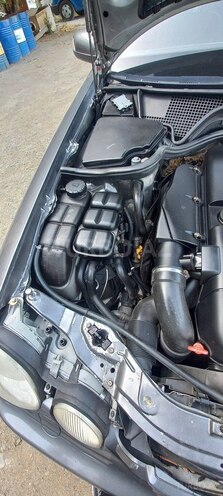 Mercedes E 320 1999, 395,000 km - 3.2 l - Bakı