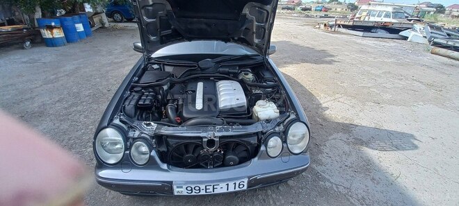 Mercedes E 320 1999, 395,000 km - 3.2 l - Bakı