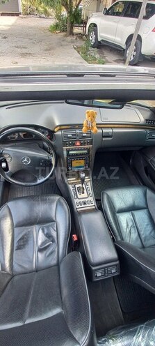 Mercedes E 320 1999, 395,000 km - 3.2 l - Bakı