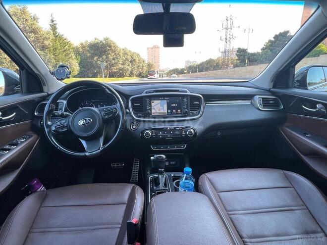 Kia Sorento-11