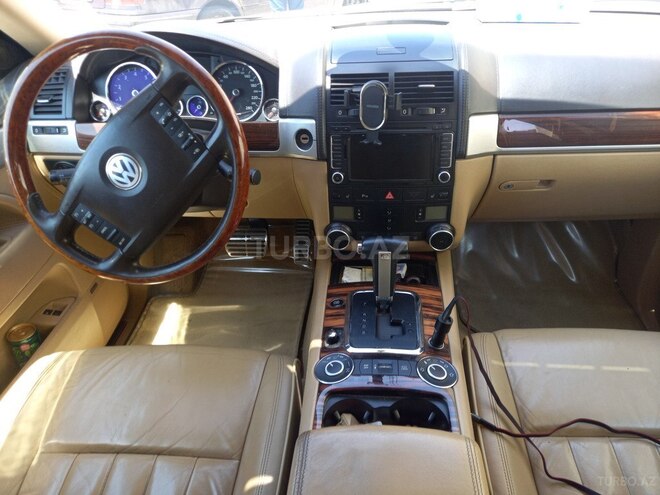Volkswagen Touareg 2008, 234,000 km - 4.2 l - Bakı
