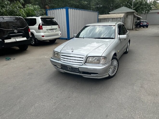 Mercedes C 220 d 1998, 444,000 km - 2.2 l - Bakı