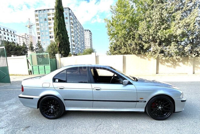BMW 523 1996, 400,000 km - 2.5 l - Bakı