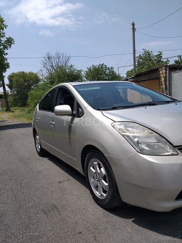 Toyota Prius 2005, 300,000 km - 1.5 л - Zaqatala