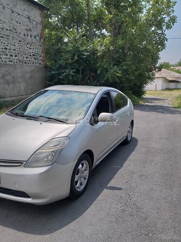 Toyota Prius 2005, 300,000 km - 1.5 л - Zaqatala