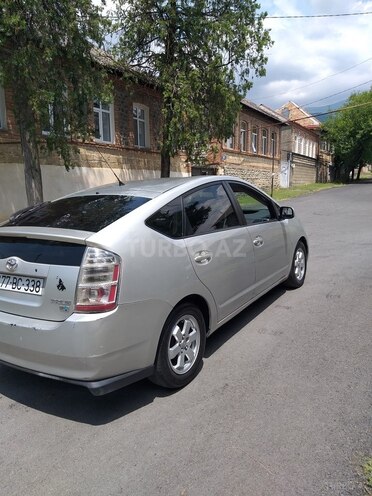 Toyota Prius 2005, 300,000 km - 1.5 л - Zaqatala