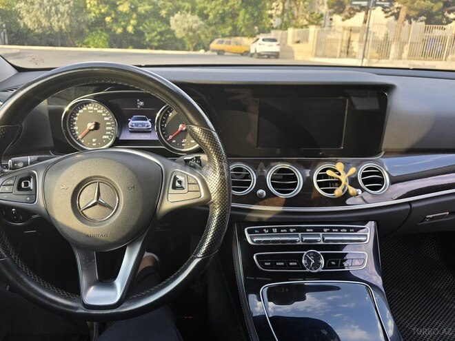 Mercedes E 220 d 2017, 186,000 km - 2.0 l - Bakı