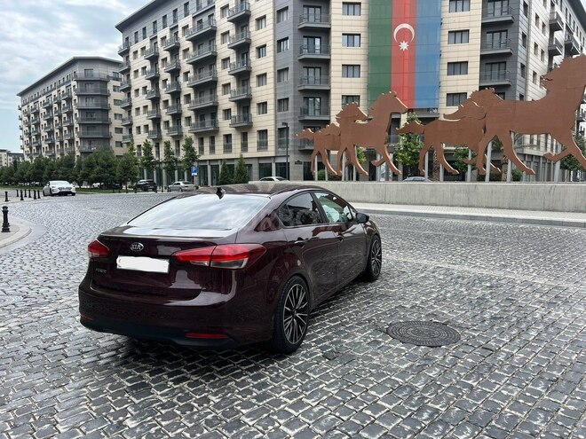 Kia Cerato 2016, 130,733 km - 2.0 l - Bakı