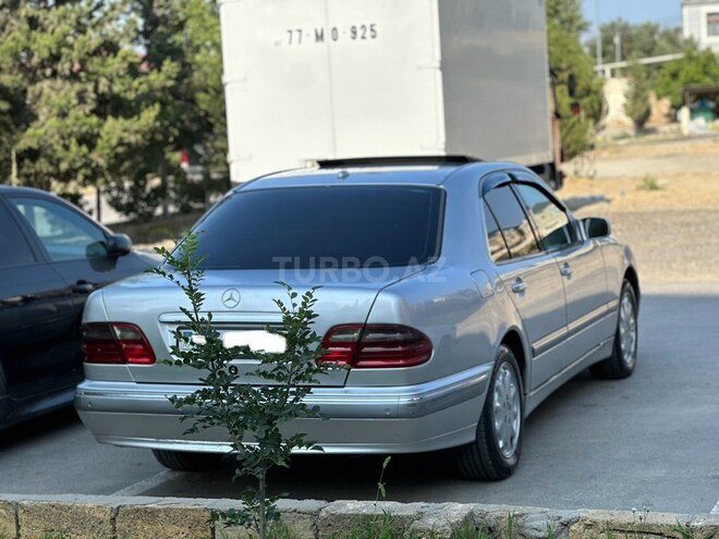 Mercedes E 220 d 2000, 447,000 km - 2.2 l - Bakı