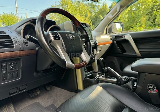 Toyota Land Cruiser Prado 2012, 188,000 km - 2.7 l - Zaqatala