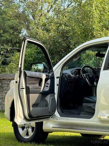 Toyota Land Cruiser Prado 2012, 188,000 km - 2.7 l - Zaqatala