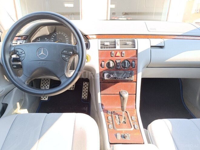 Mercedes E 220 2000, 400,000 km - 2.2 l - Bakı