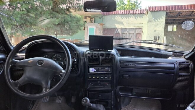 GAZ 31105 2005, 153,000 km - 2.4 l - Qazax