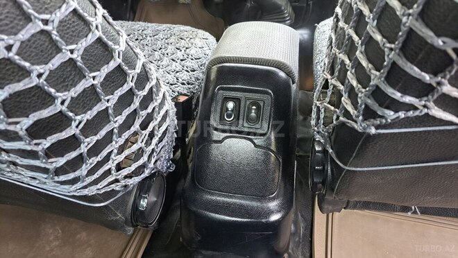 GAZ 31105 2005, 153,000 km - 2.4 l - Qazax