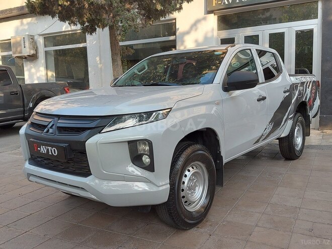 Mitsubishi L200-3