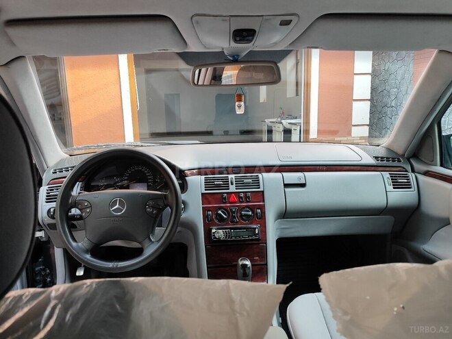 Mercedes E 220 d 2000, 497,000 km - 2.2 l - Bakı