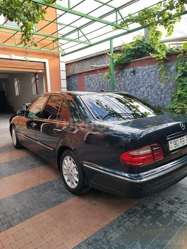 Mercedes E 220 d 2000, 497,000 km - 2.2 l - Bakı