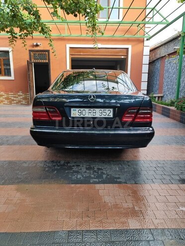 Mercedes E 220 d 2000, 497,000 km - 2.2 l - Bakı