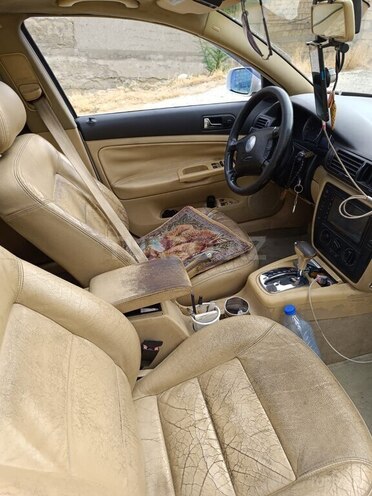 Volkswagen Passat 2004, 238,500 km - 1.8 л - Bakı