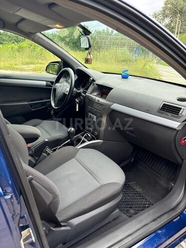 Opel Astra 2005, 258,000 km - 1.6 л - Qəbələ