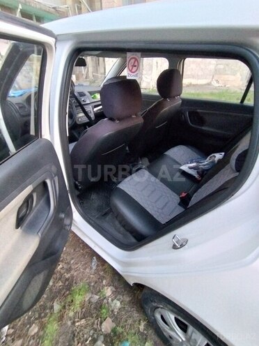 Skoda Fabia 2013, 328,000 km - 1.2 l - Gəncə