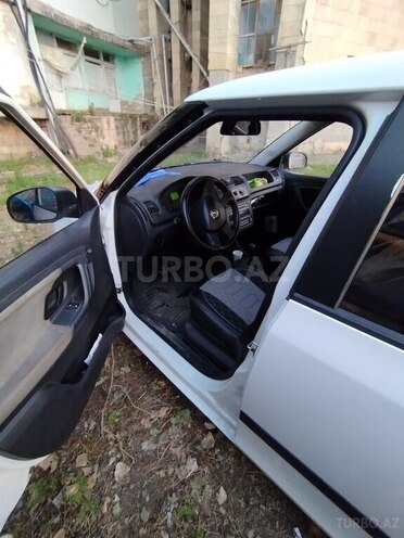 Skoda Fabia 2013, 328,000 km - 1.2 l - Gəncə