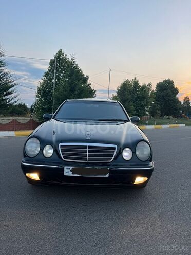 Mercedes E 220 d 2000, 398,000 km - 2.2 л - Ağstafa