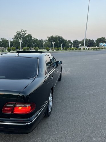 Mercedes E 220 d 2000, 398,000 km - 2.2 л - Ağstafa