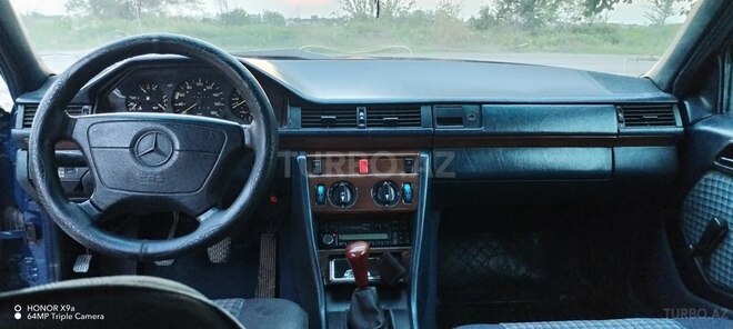 Mercedes E 200 d 1989, 249,867 km - 2.0 l - Şəmkir