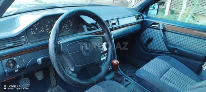 Mercedes E 200 d 1989, 249,867 km - 2.0 l - Şəmkir