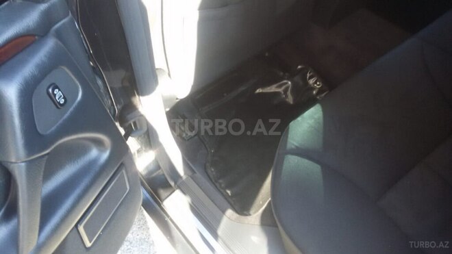Mercedes E 240 1999, 298,000 km - 2.4 l - Bərdə