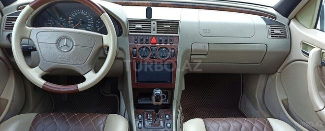 Mercedes C 230 1999, 255,000 km - 2.3 л - Bakı