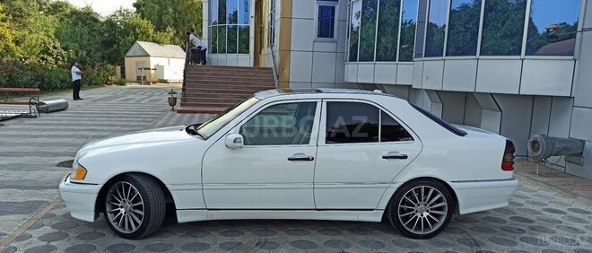Mercedes C 230 1999, 255,000 km - 2.3 л - Bakı