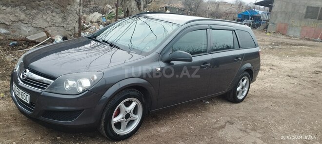 Opel Astra 2009, 177,800 km - 1.4 l - Gəncə