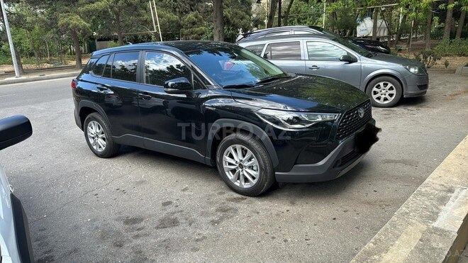 Toyota Corolla Cross 2023, 3,200 km - 2.0 л - Bakı