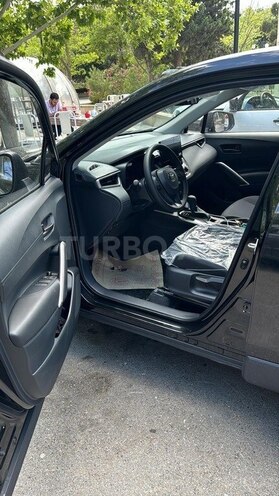 Toyota Corolla Cross 2023, 3,200 km - 2.0 л - Bakı